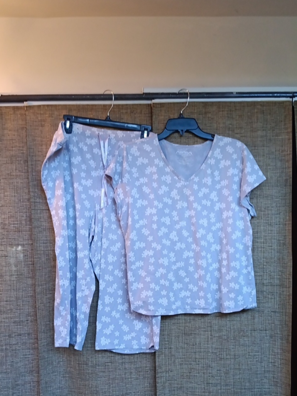 croft & barrow Light Lavender Floral V-Neck Pajama Set